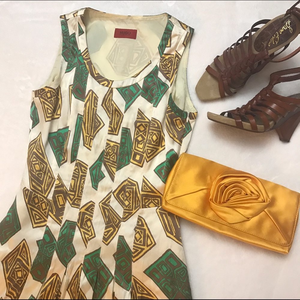 HUGO BOSS Silk Pleated Tribal Dress Gold Green size 36 (4 US), NWOT